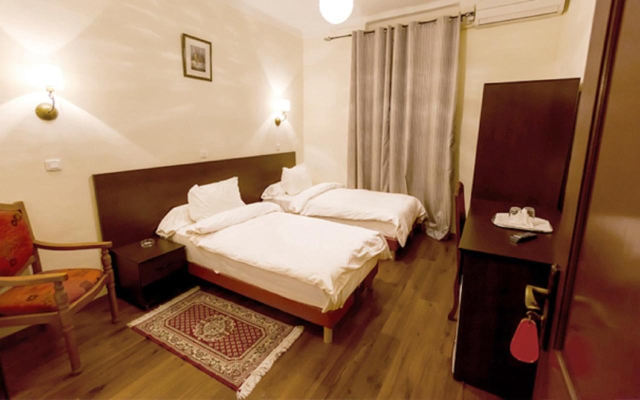 Hotel Suisse Algiers Luaran gambar